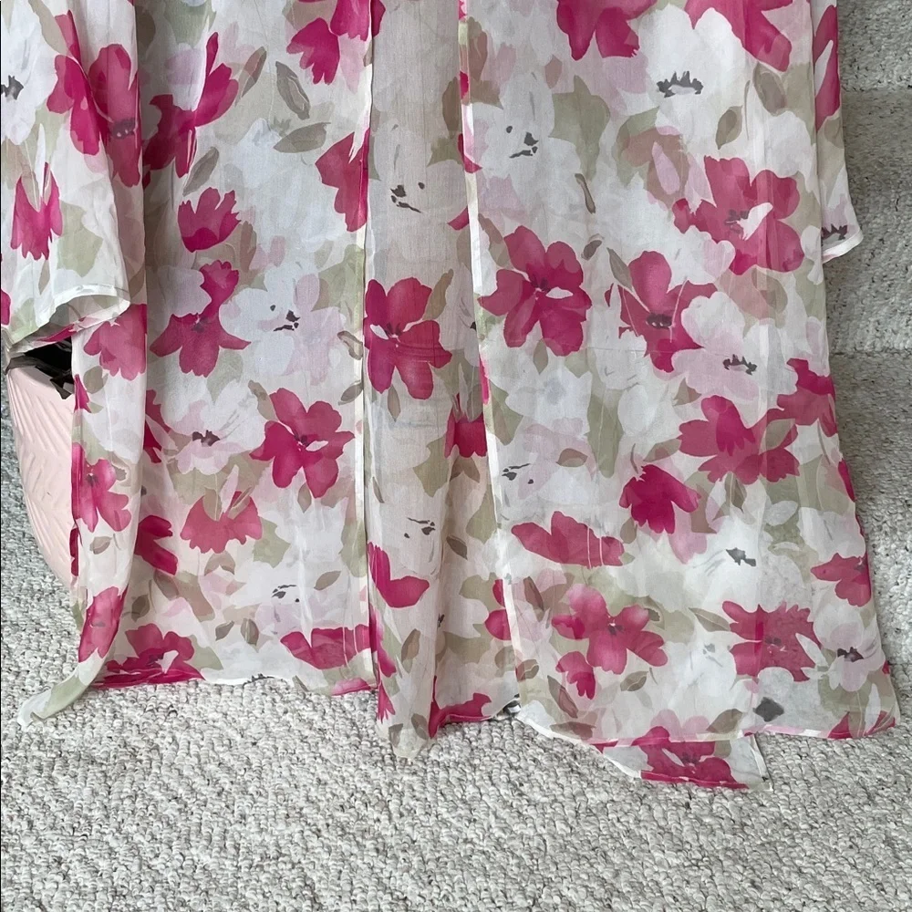 Robbie Bee Vintage 100% Silk Garden Inspired Floral Robe